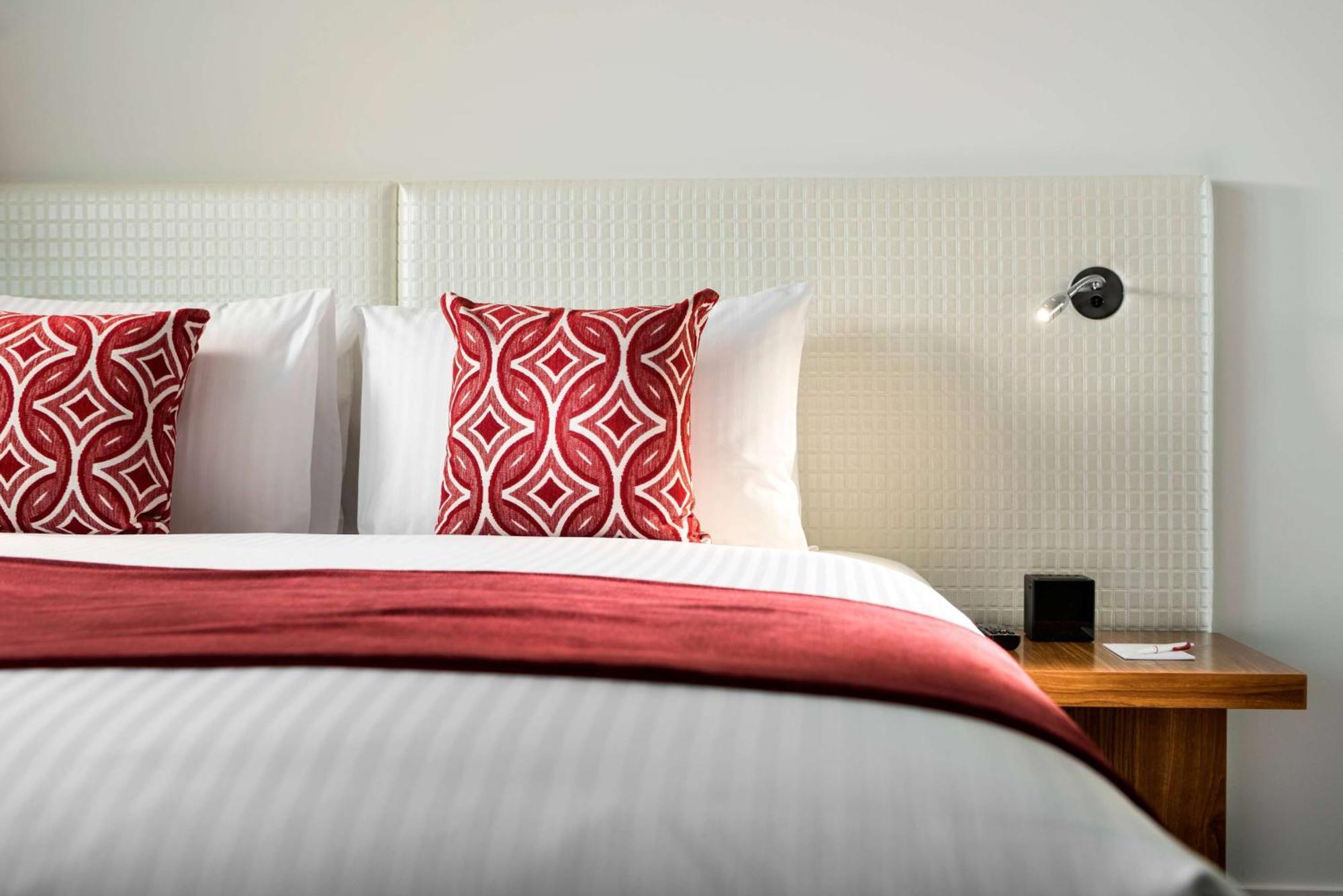 Ramada By Wyndham Vetroblu Scarborough Beach Perth Exterior foto