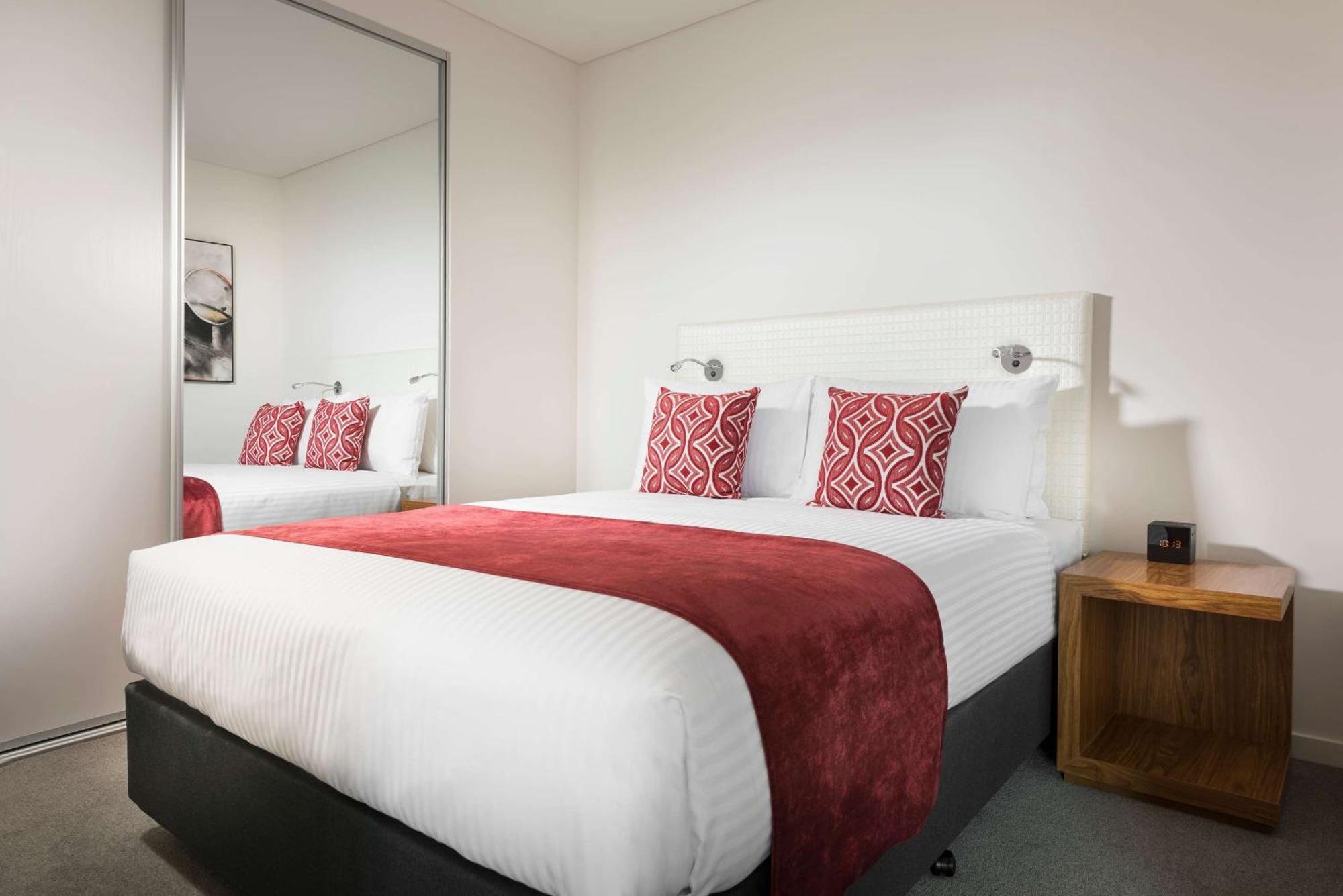 Ramada By Wyndham Vetroblu Scarborough Beach Perth Exterior foto